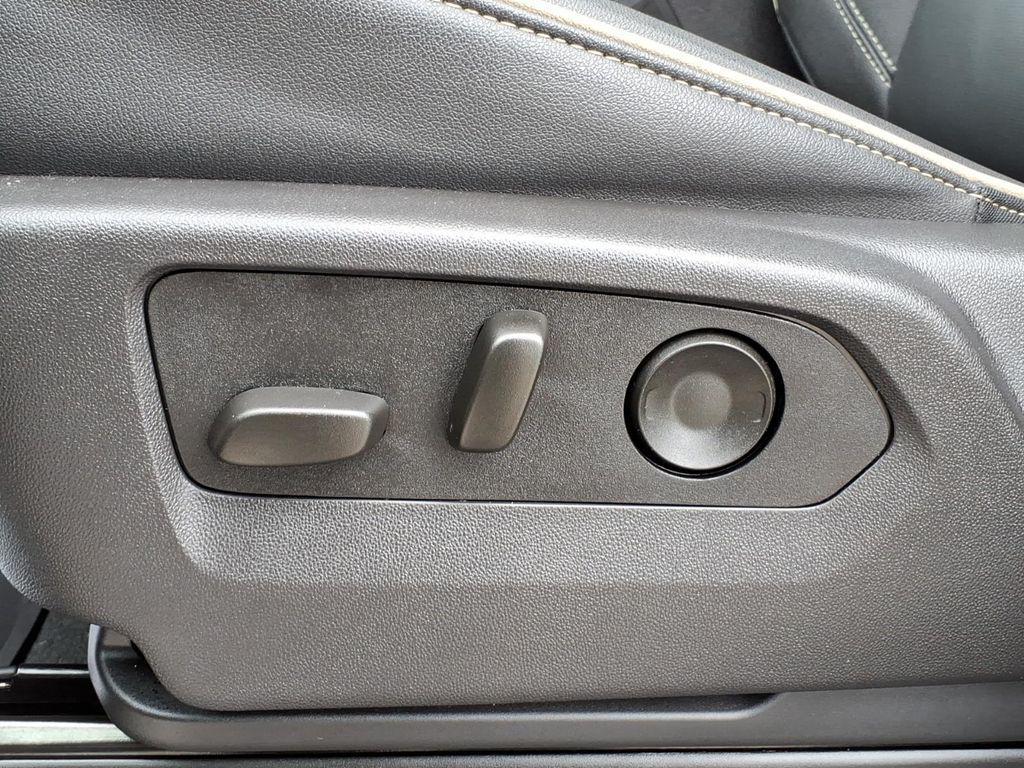 used 2025 GMC Yukon car, priced at $67,908