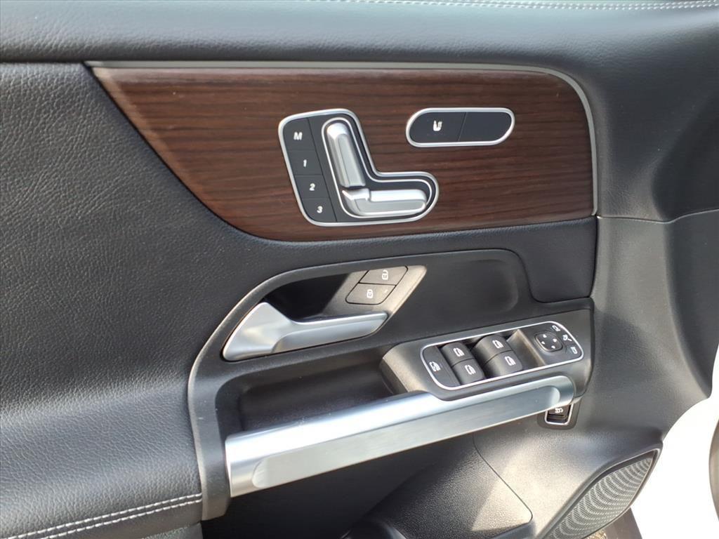 used 2025 Mercedes-Benz GLB 250 car, priced at $38,941