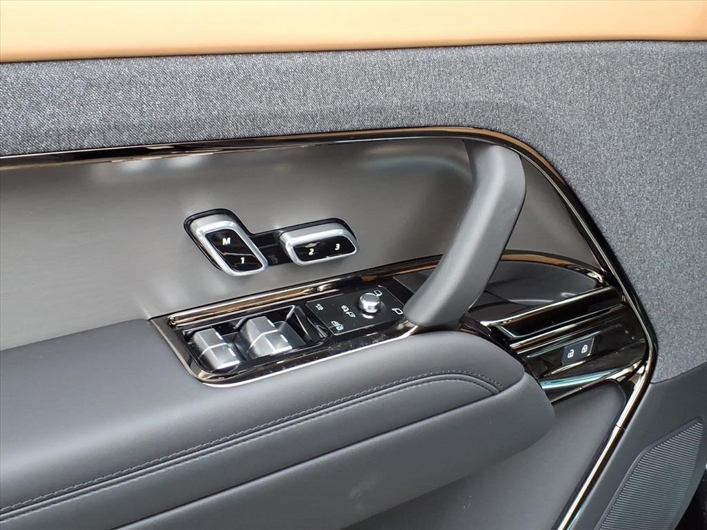 new 2025 Land Rover Range Rover Sport car, priced at $103,640