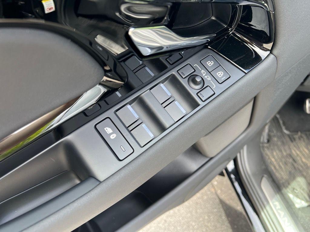 new 2025 Land Rover Range Rover Evoque car, priced at $60,970