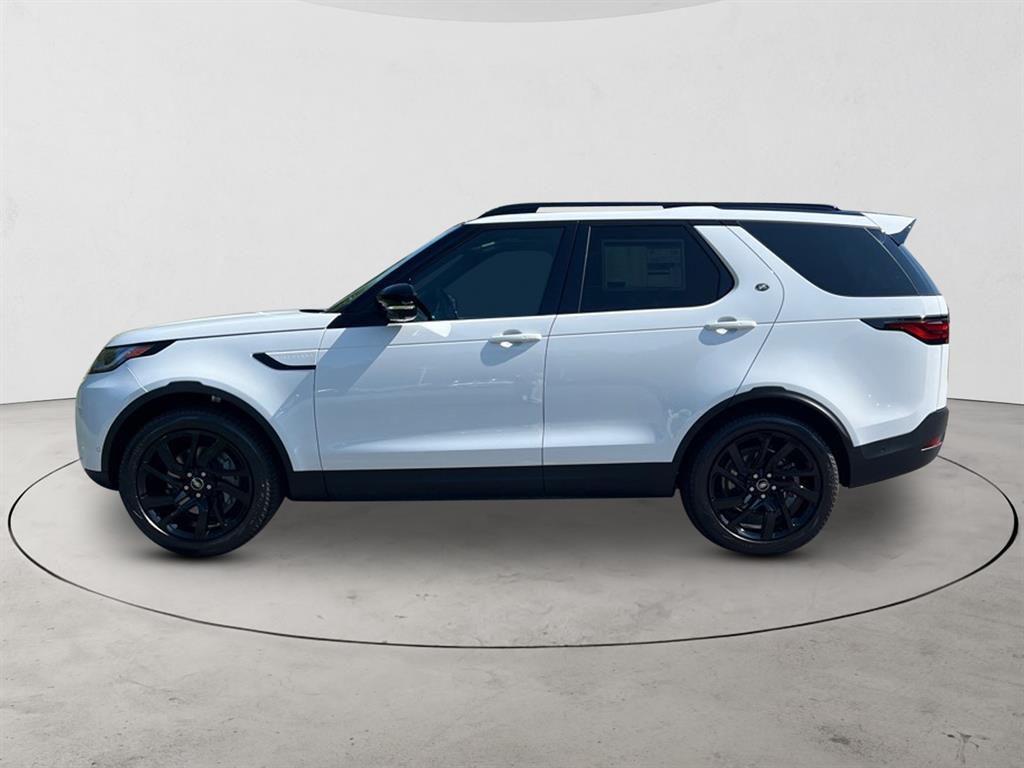new 2025 Land Rover Discovery car, priced at $67,528