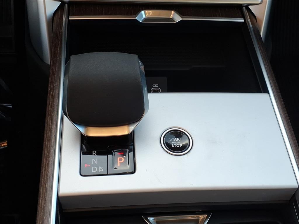 new 2025 Land Rover Range Rover car, priced at $146,580