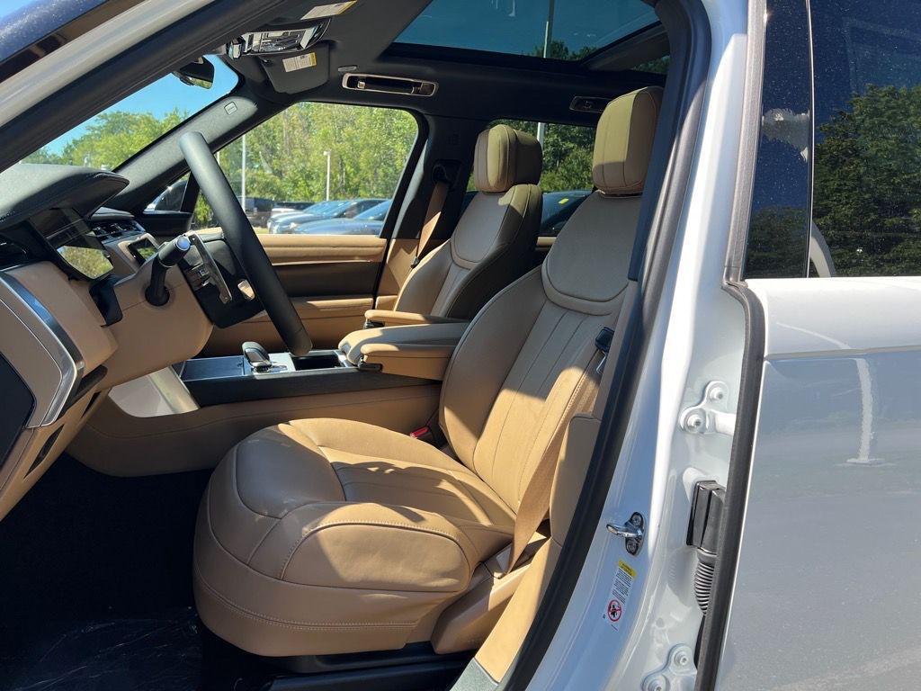 new 2025 Land Rover Range Rover car, priced at $133,060