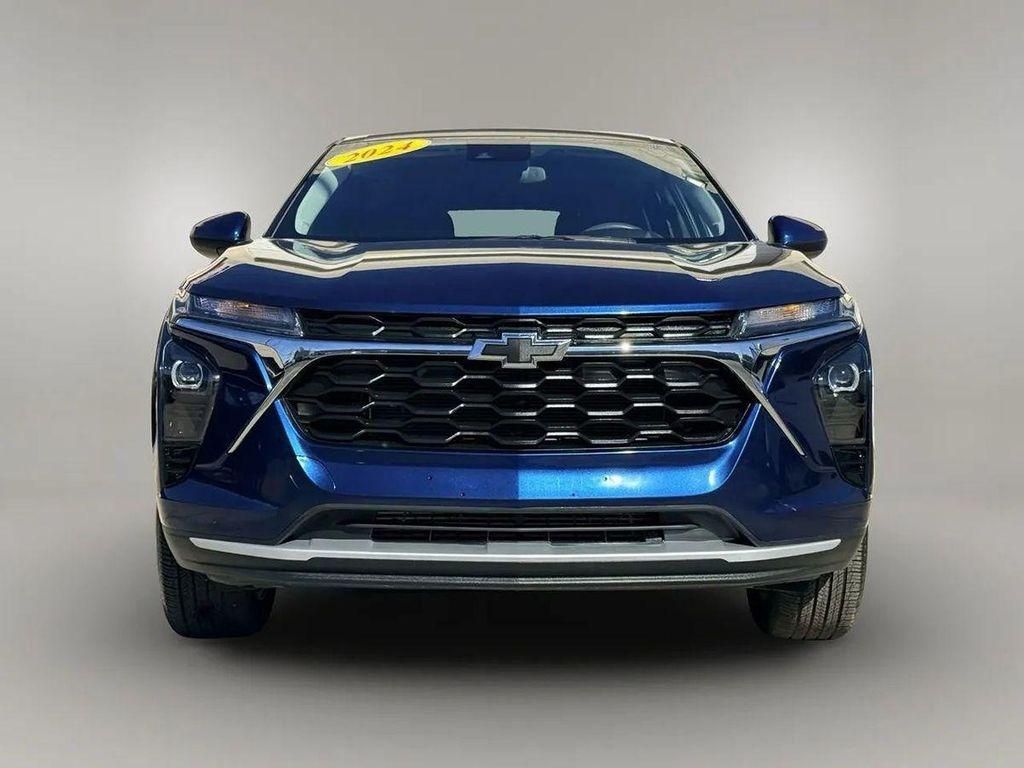 used 2024 Chevrolet Trax car, priced at $18,495