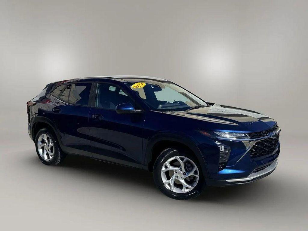used 2024 Chevrolet Trax car, priced at $18,495