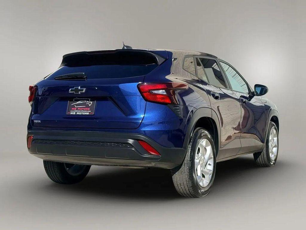 used 2024 Chevrolet Trax car, priced at $18,495