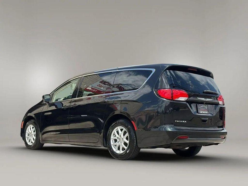 used 2018 Chrysler Pacifica car, priced at $11,995