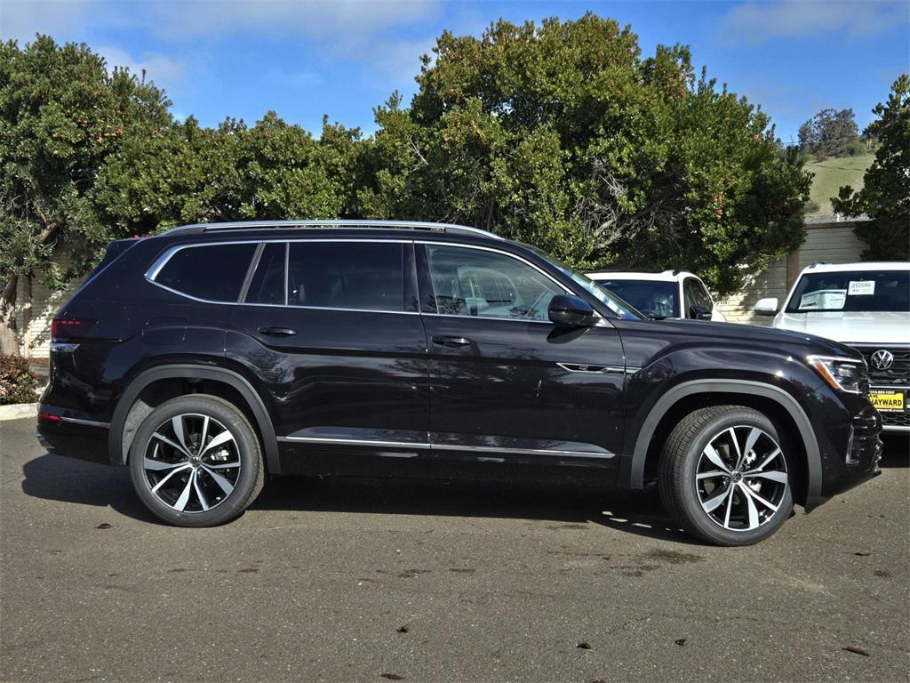 new 2026 Volkswagen Atlas car, priced at $58,044