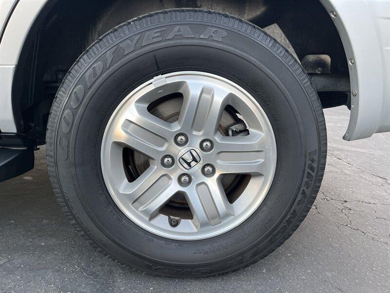 used 2005 Honda Pilot car, priced at $5,999