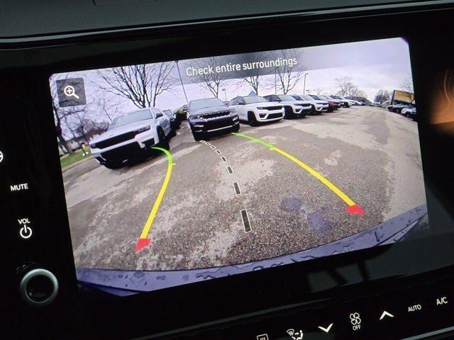 new 2026 Jeep Grand Cherokee car, priced at $45,580