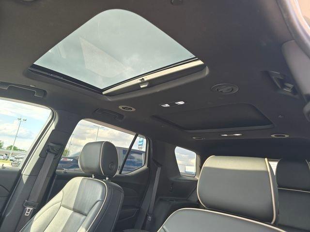 used 2022 Chevrolet Traverse car, priced at $31,577