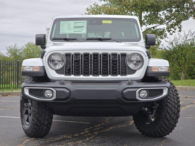 new 2025 Jeep Gladiator car, priced at $43,707