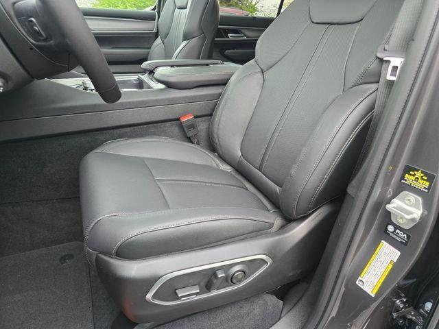 new 2026 Jeep Grand Wagoneer L car, priced at $80,517