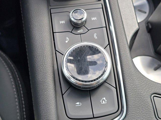 used 2022 Cadillac XT5 car, priced at $30,182