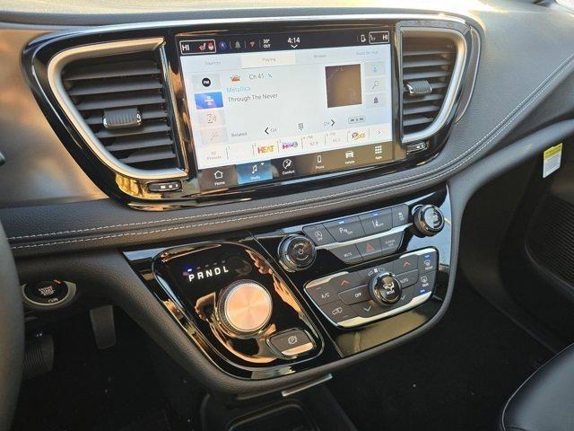 new 2026 Chrysler Pacifica car, priced at $39,562