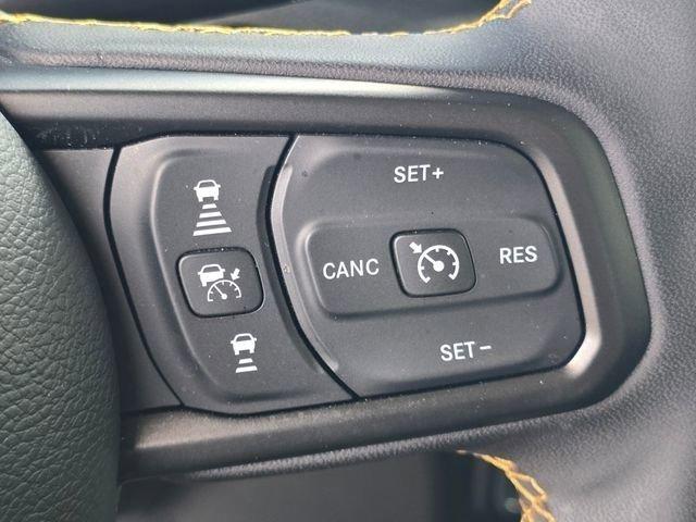 used 2025 Jeep Gladiator car, priced at $35,381