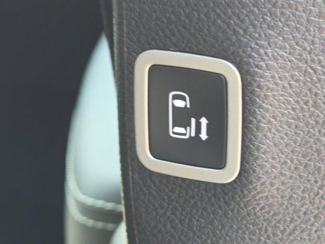 new 2026 Chrysler Pacifica car, priced at $40,257