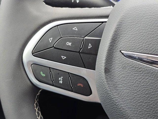 used 2025 Chrysler Pacifica car, priced at $30,597