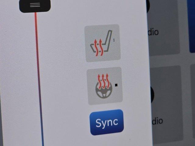 used 2025 Chrysler Pacifica car, priced at $30,597