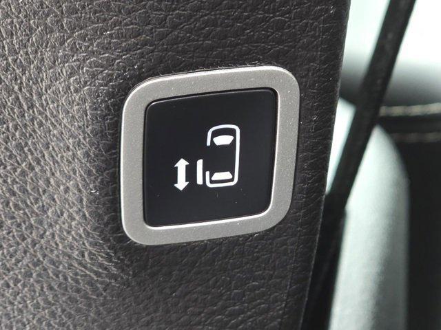 used 2025 Chrysler Pacifica car, priced at $30,597