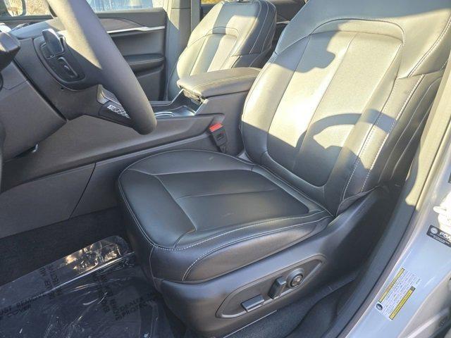 new 2025 Jeep Grand Cherokee car, priced at $45,800