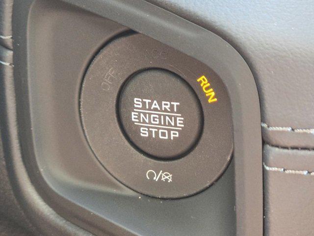 new 2025 Jeep Gladiator car, priced at $44,208