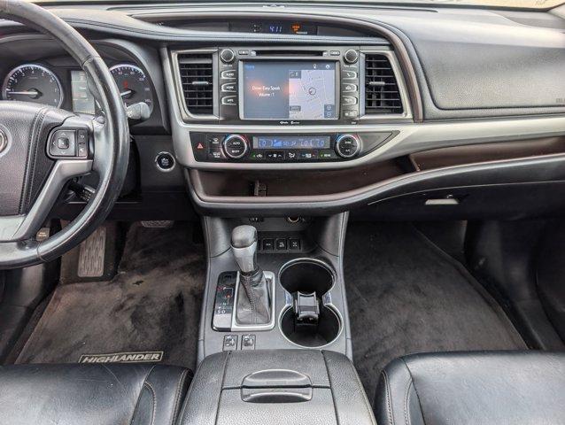 used 2014 Toyota Highlander car, priced at $10,981