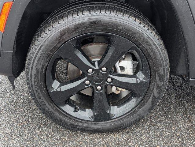 used 2023 Jeep Grand Cherokee car, priced at $31,771