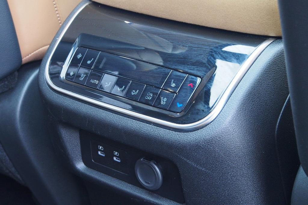 used 2025 INFINITI QX80 car, priced at $76,998