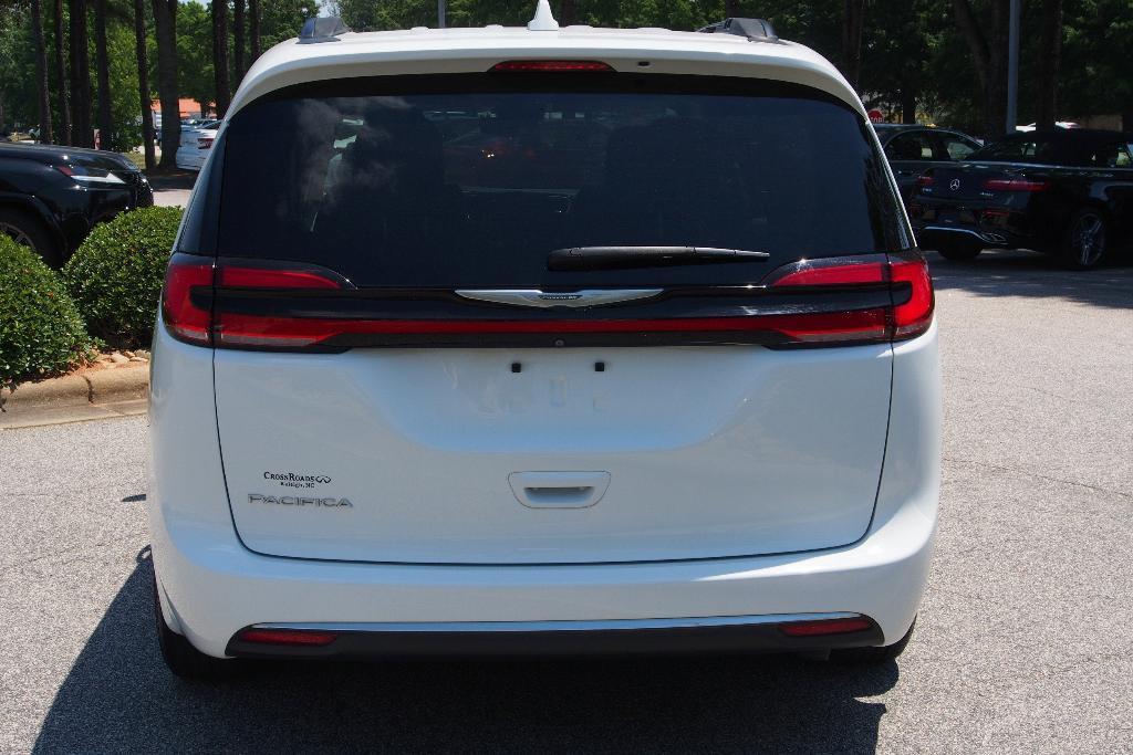 used 2022 Chrysler Pacifica car, priced at $28,323