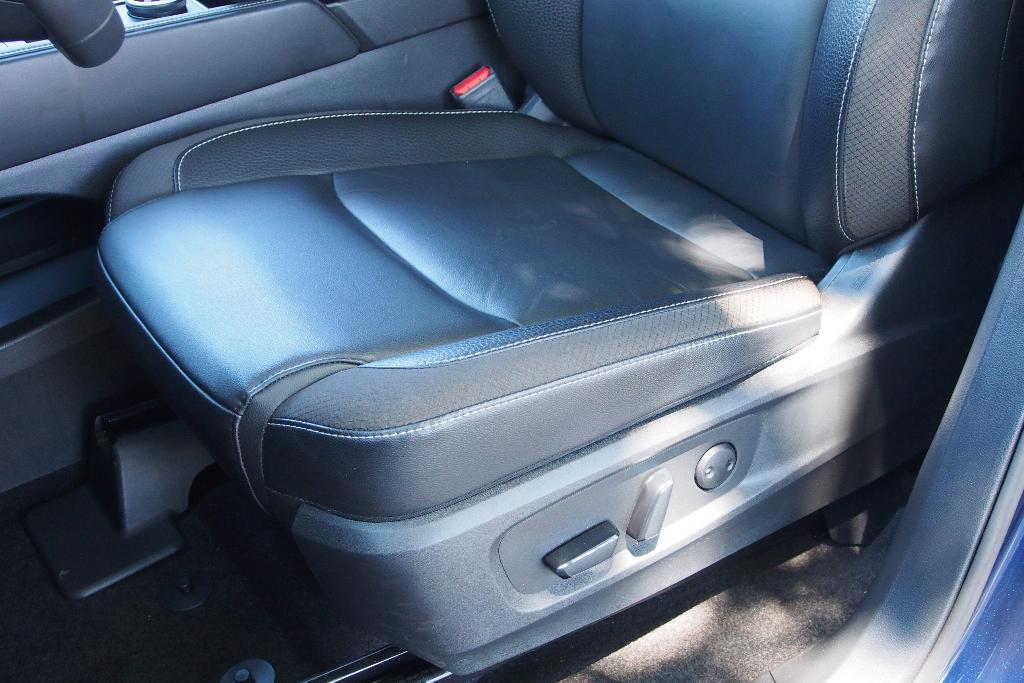 used 2024 Nissan Pathfinder car, priced at $36,662