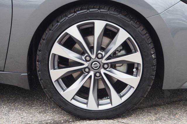 used 2021 Nissan Maxima car, priced at $26,987