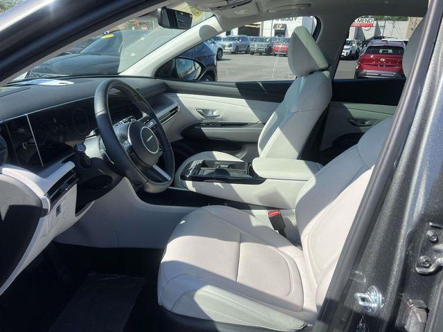 used 2025 Hyundai TUCSON Hybrid car, priced at $35,998