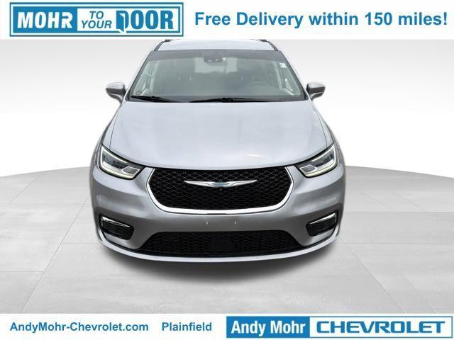 used 2021 Chrysler Pacifica Hybrid car, priced at $20,000