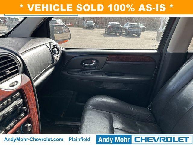 used 2005 GMC Envoy car, priced at $3,000