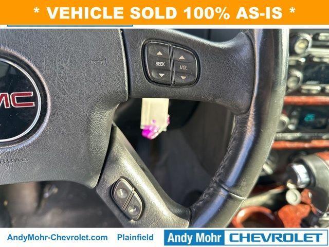 used 2005 GMC Envoy car, priced at $3,000