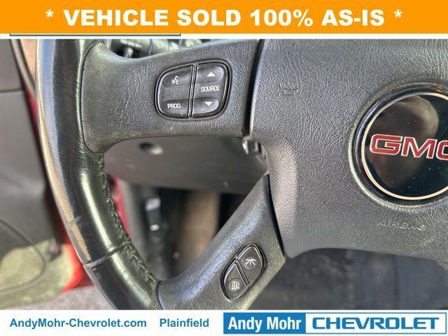 used 2005 GMC Envoy car, priced at $3,000