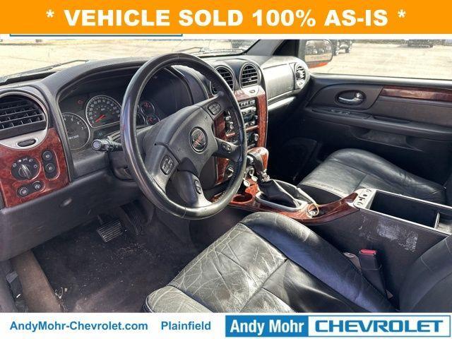 used 2005 GMC Envoy car, priced at $3,000