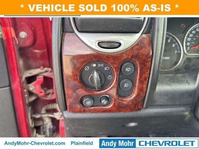 used 2005 GMC Envoy car, priced at $3,000