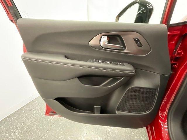new 2026 Chrysler Pacifica car, priced at $38,934