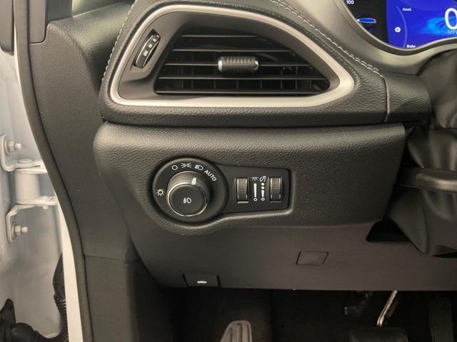 new 2024 Chrysler Pacifica Hybrid car, priced at $46,250