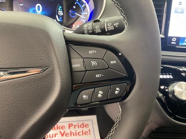 new 2024 Chrysler Pacifica Hybrid car, priced at $46,250