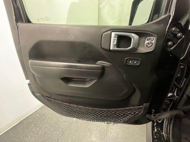used 2022 Jeep Wrangler Unlimited car, priced at $26,900