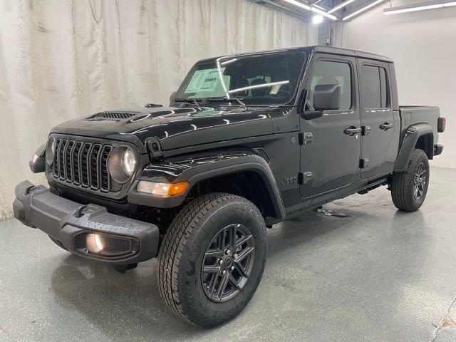 new 2026 Jeep Gladiator car, priced at $41,138