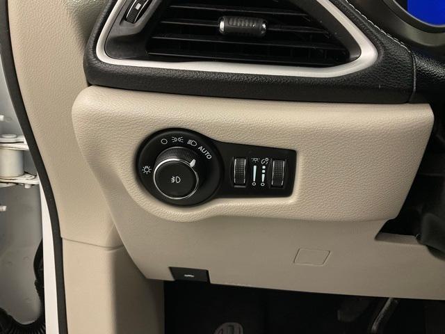 used 2021 Chrysler Pacifica Hybrid car, priced at $18,337