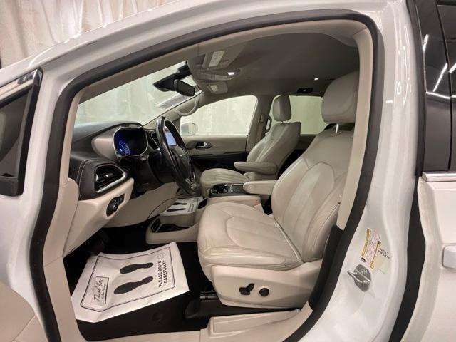 used 2021 Chrysler Pacifica Hybrid car, priced at $18,337