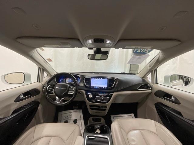 used 2021 Chrysler Pacifica Hybrid car, priced at $18,337