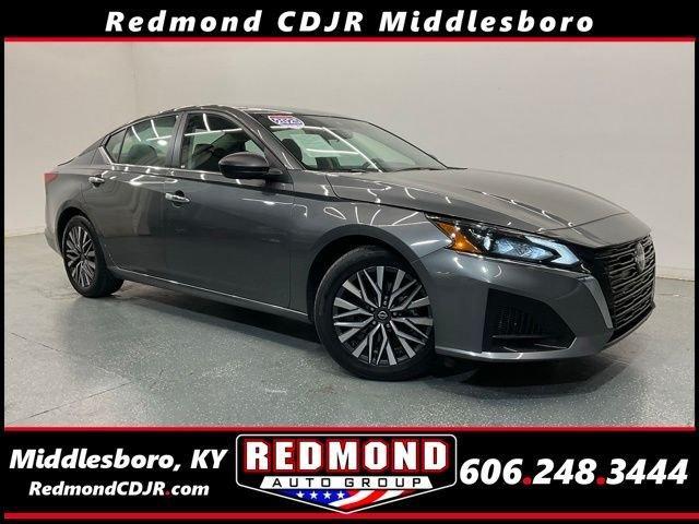 used 2025 Nissan Altima car, priced at $20,900