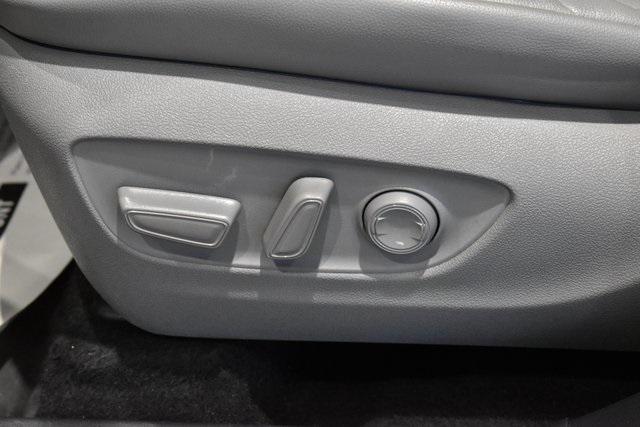 used 2021 Toyota Highlander Hybrid car, priced at $29,498