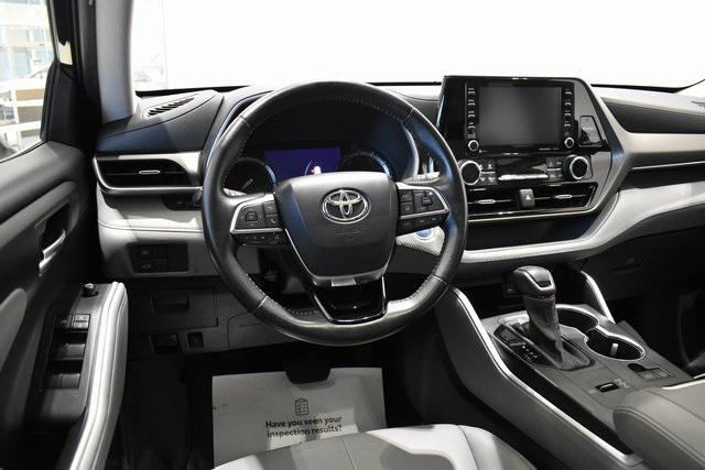 used 2021 Toyota Highlander Hybrid car, priced at $29,498